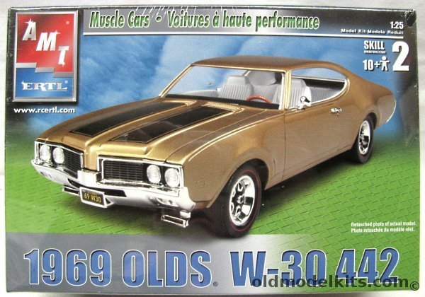 AMT 1/25 1969 Oldsmobile W-30 442 - 2 Door Hardtop, 31746 plastic model kit